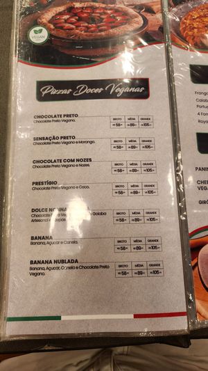 The best vegan pizza I've ever eaten! In São Paulo there are excellent vegan pizzas, but this is much better  at Don Diovani in Balneario Picarras