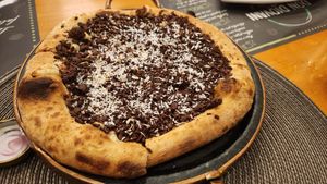 Vegan chocolate with coconut at Don Diovani in Balneario Picarras