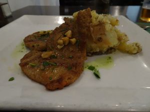 Seitan and potatoes at Vegetariano El Calafate in Malaga