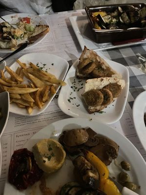 Falafel in pitta  at Melitzia Taverna in Tala