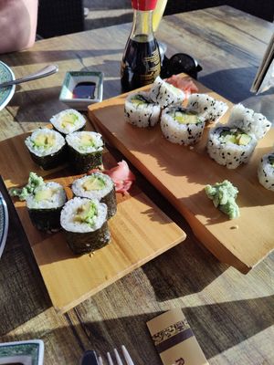 Avocado Maki and vegetarian sushi rolls at Buen Gusto in Lanzarote