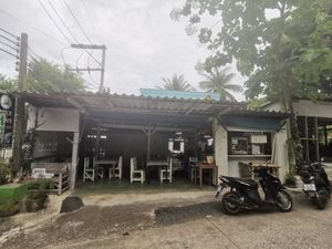 Outside at Tukta Thai Food Haad Rin Koh Phangan in Koh Phangan