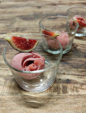 Figs artisan and local ice cream. at Casa Rural Cal Calsot in Montella