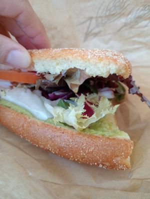 Bocadillo vegano at Manpuk in Vilafranca Del Penedes