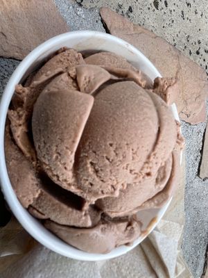 Chocolate ice cream   at Hollywood Scoops in Orlando