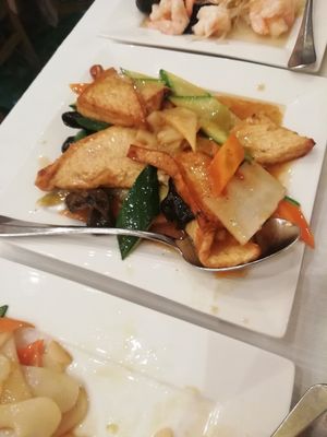 Tofu con verdure e anacardi: delizioso at Shanghai Naturalmente in Padua