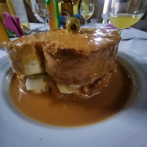 Francesinha Vegan at Romar in Principe