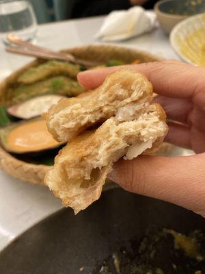 Flaky inside of the omni golden fillet! #Veganuary at Green Common Nexxus in Hong Kong Island