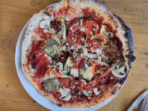 Vegan Pizza at La Pizzeria - Paulo Azevedo in Woerth