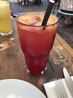 Detox juice (beetroot, ginger, apple)  at Mumak Tropical in Ibiza