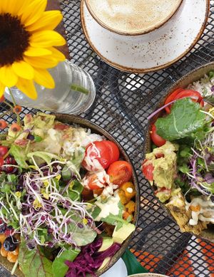 Rise Up Bowl at Café am Bohlenplatz in Erlangen