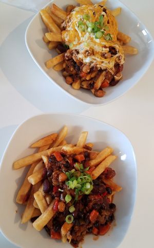 chili fries & chili cheese fries at Loving Hut in Reynoldsburg