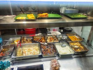 Dishes available at Lucky Vegetarian in East Singapore