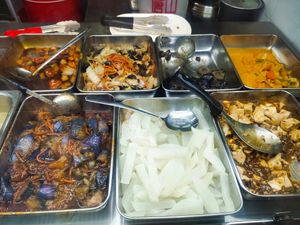 Dishes available at Lucky Vegetarian in East Singapore