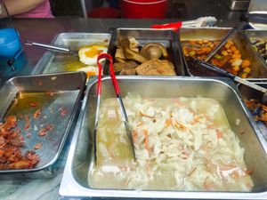 Dishes available at Lucky Vegetarian in East Singapore