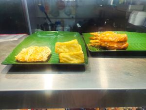 Dishes available at Lucky Vegetarian in East Singapore