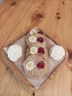 Penaut Butter Pancakes at Bruncheria Fresh Food & Smoothies in Tavira