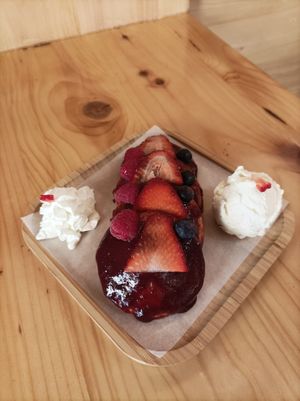 Wild Berry Pancakes at Bruncheria Fresh Food & Smoothies in Tavira