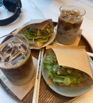   at Warm Harue - 따뜻한하루에 in Seoul