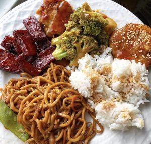 vegan BBQ spare ribs, General Tsos chick’n, brocoli & garlic sauce, Sesame Chick’n, white rice, and vegan veggie Lo Mein 🤤🌱  at Black Bamboo in West Hartford