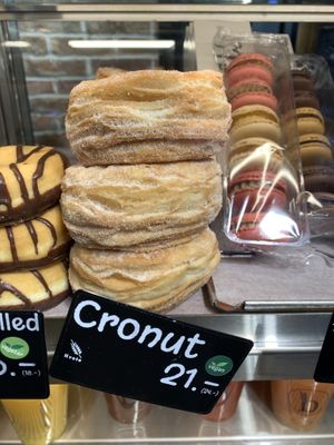 Cronut November 2021 at Backstube Bergen in Bergen