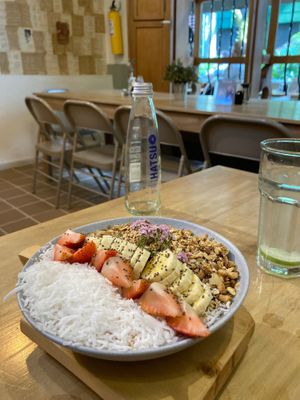 Smoothie bowl at Mija  in Medellin