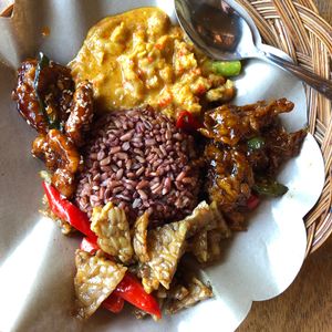 Good stuff at Loving Hut Express - Gejayan in Yogyakarta