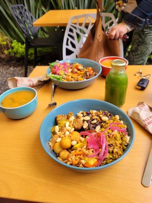 el almuerzo completo at Nuve Nutrición Verde in Bogota