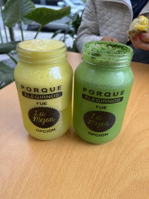 Limonada de mango y hierbabuena  at Nuve Nutrición Verde in Bogota