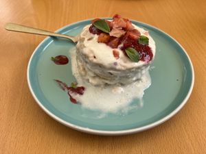 Torta tres "leches"  at Nuve Nutrición Verde in Bogota