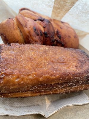 Babka and Cinnamon bun  at WAY Specialty Coffee Roasters - Voldersstraat in Ghent