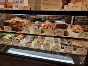 Counter - everything said to be vegan at WAY Specialty Coffee Roasters - Voldersstraat in Ghent