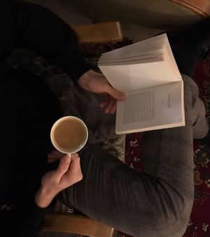 gelesen wird hier natürlich auch gern :)) at Schröder's Cafe in Luedenscheid