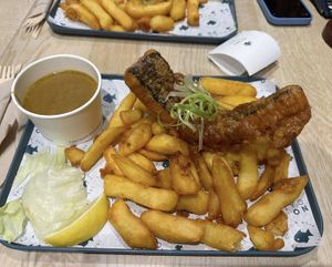 Vegan fish and chips! Amazing 😍  at The No Catch Co in Brighton