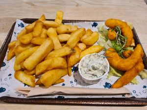 Jumbo lemon shrimp, chips and tartare sauce at The No Catch Co in Brighton