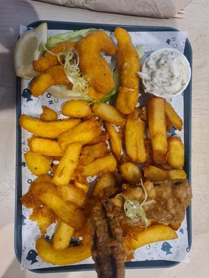 tofish and chips with lemon shrimp at The No Catch Co in Brighton