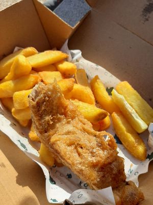 The Vegan Haddock is gorgeous. It's flaky and tastes like it should with proper banging crispy batter and chunky chips. at The No Catch Co in Brighton