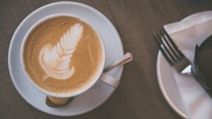 Almond milk, coconut milk, oat milk and soya milk available at The Bowgie Inn in Newquay