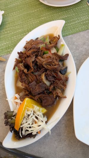 Vegan Mock Duck with vegetables and ginger at Thai Tawan in Rheinhausen