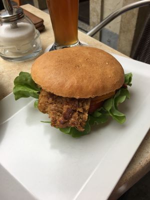Sojasteak Burger at Dada in Regensburg