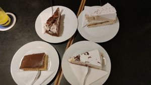 Delicious vegan cakes at Dada in Regensburg