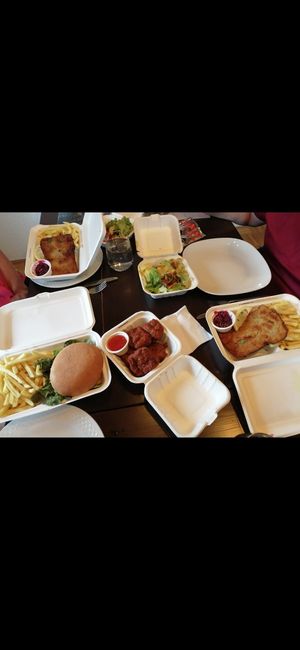 Wir haben dort was zum mitnehmen bestellt und es war richtig lecker😍. Absolut empfehlenswert. at Dada in Regensburg