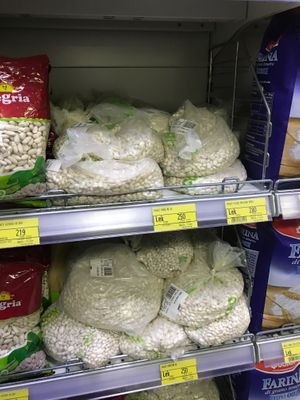 Dried beans at Conad Aega Merxhani in Shkoder
