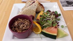Croque-sucré servie avec smoothie et fruits at Cafe Singing Goat in Sherbrooke