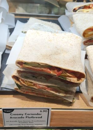 vegetarian coriander avocado sandwich at MUC - Dean & David - T2 in Munich