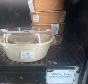 Vegan salad 2  at MUC - Dean & David - T2 in Munich