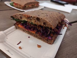 Vegan sandwich at MUC - Dean & David - T2 in Munich