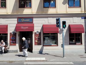 Shop front at Ofvandahls Hovkonditori in Uppsala