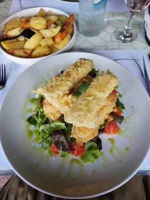 Tofu tempura on a salad   at Lipov Hlad in Osijek