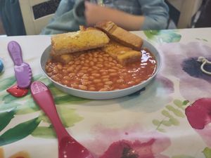 Kids beans on toast at E & R Tearoom in Lutterworth